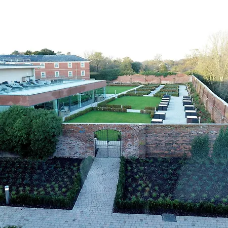 Doubletree By Hilton Chester-3